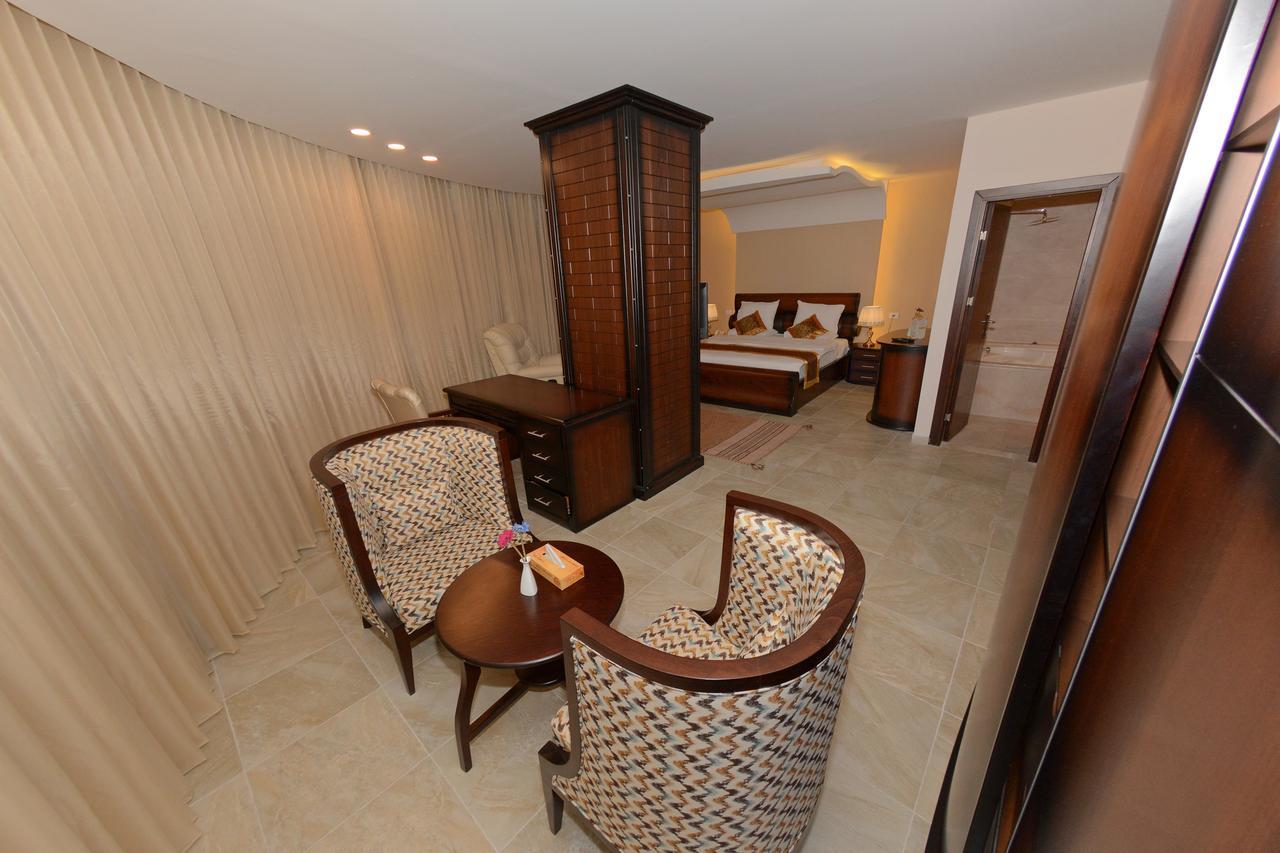 Royal Suites Nablus Eksteriør billede